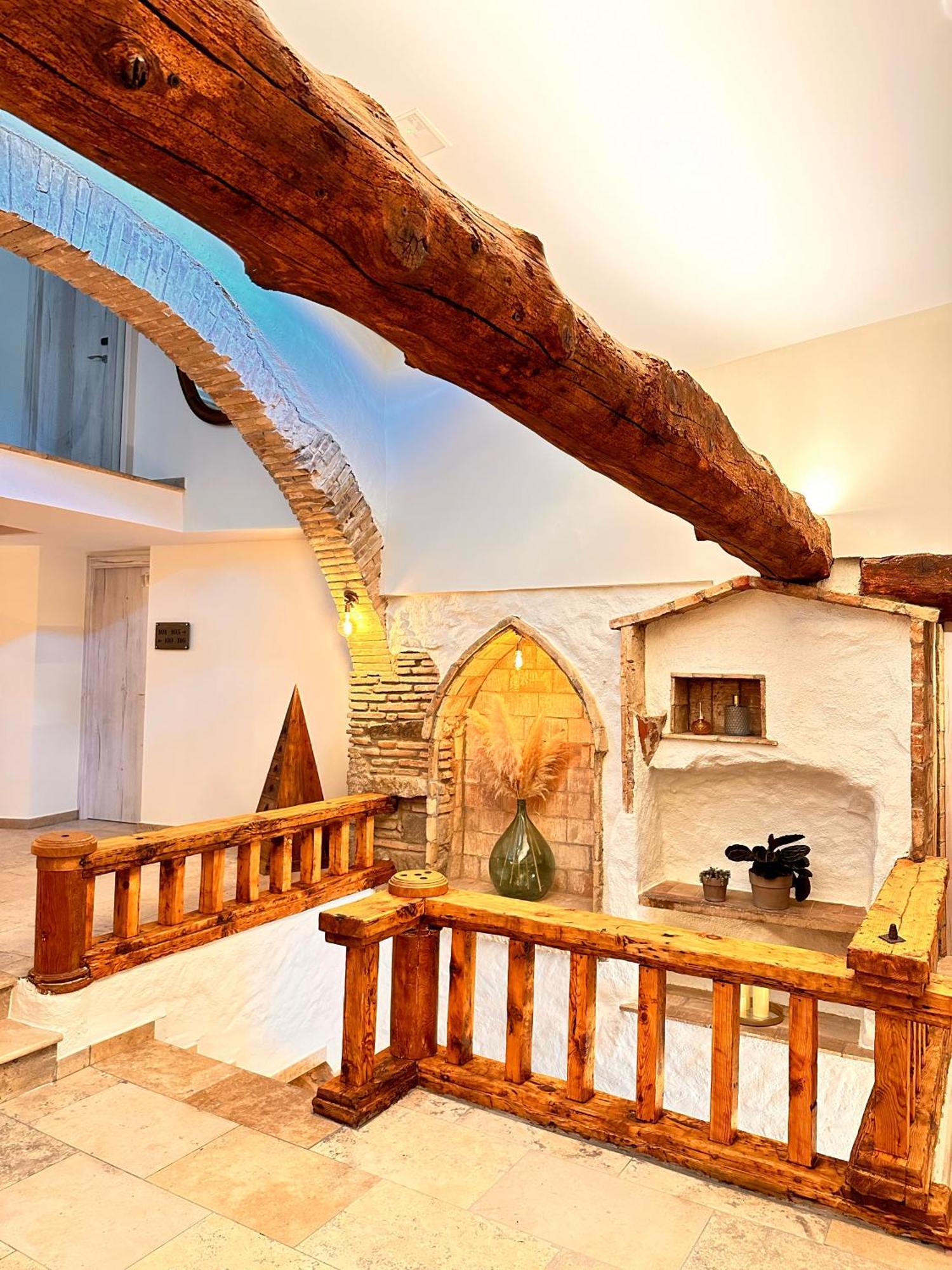 Boutique Hotel Comtal Empuries Roses Exterior photo