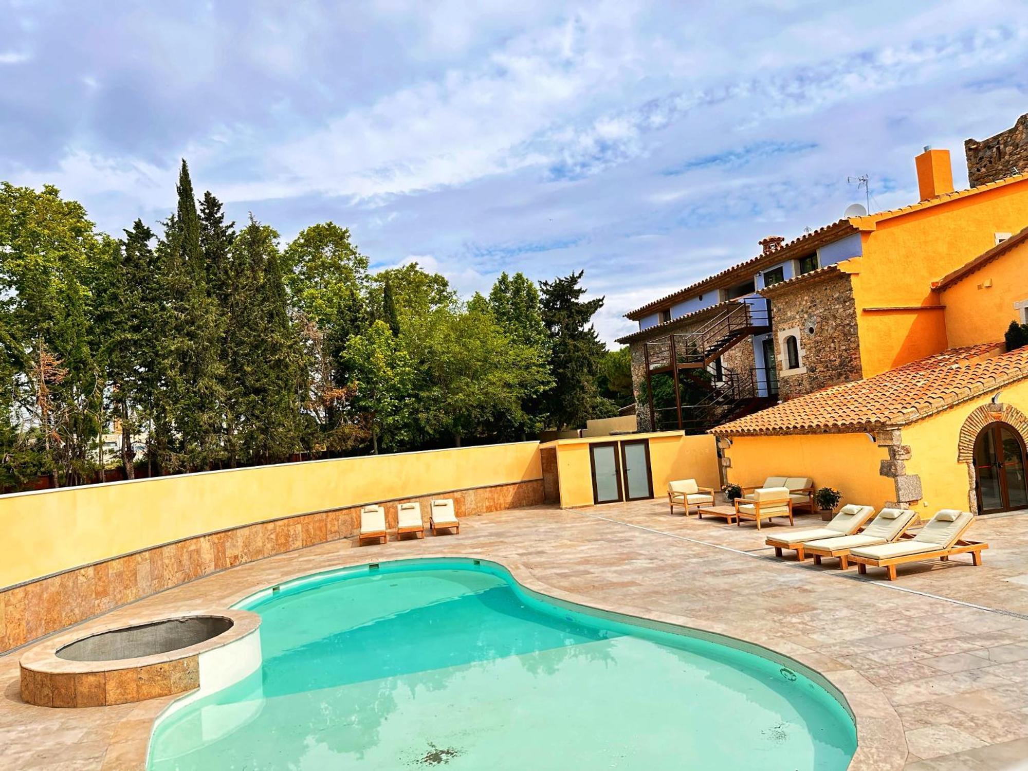 Boutique Hotel Comtal Empuries Roses Exterior photo