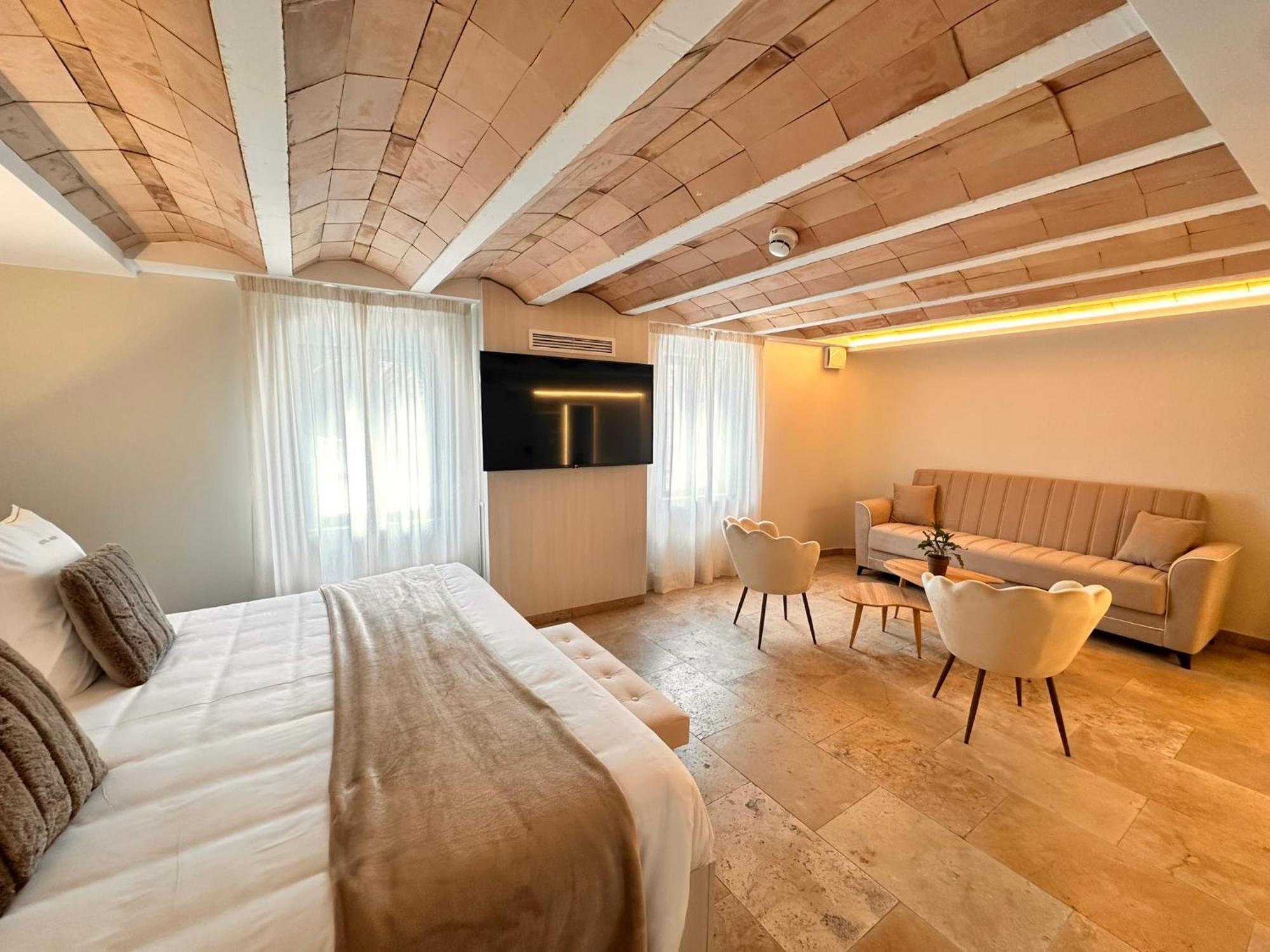 Boutique Hotel Comtal Empuries Roses Exterior photo